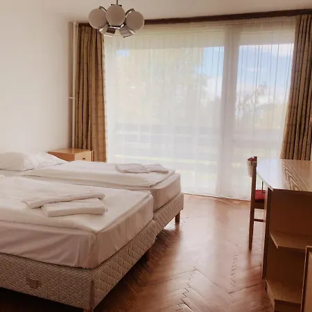 Ξενοδοχείο Riviera Park 3*