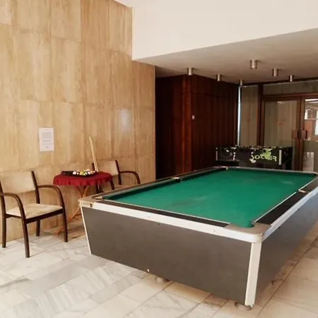 Ξενοδοχείο Riviera Park 3*